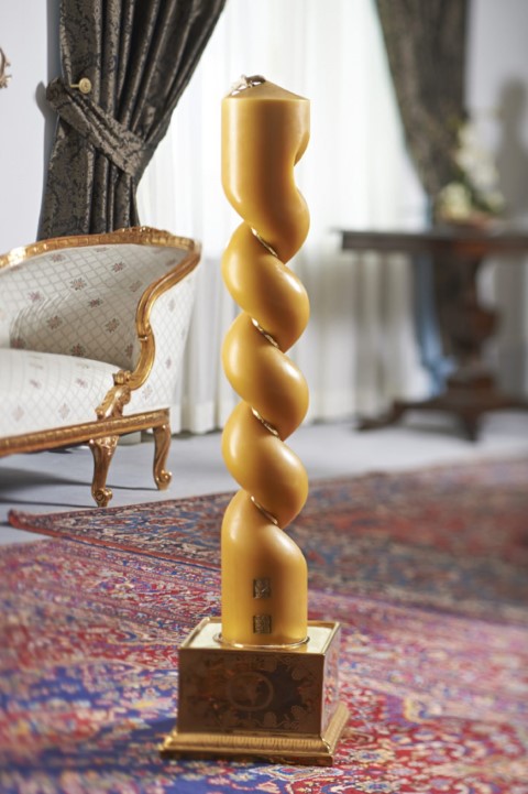 Vonj medu, dotik srca