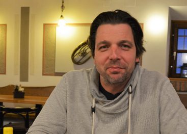 »Delim, da moja zgodba ne postane še tvoja«