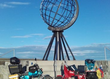 Nordkapp z mopedom? Mala mal’ca!