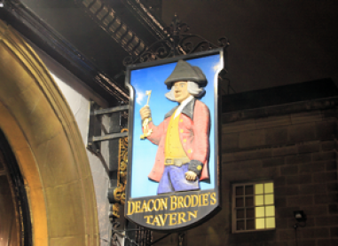 Edinburg: Dùn Èideann, baile de chlachan bholcànach