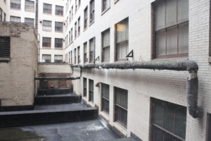 A20-hotel-dvorišče Cleveland za Navdihni me by Insights d.o.o.