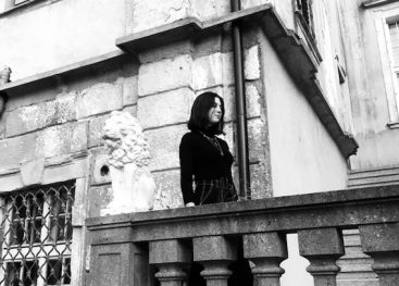 Barve na slikah se igrajo s čustvi