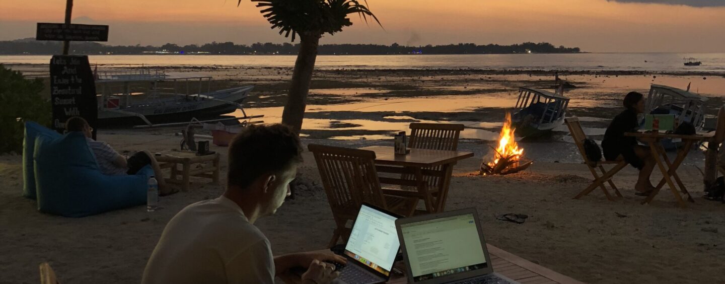 Navigirajmo prihodnost dela z Iwom Szaparjem: Od dela na daljavo do umetne inteligence