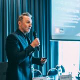 Psihologija v odnosih z javnostmi: Kdo sploh potrebuje znanost, če gre vendarle za odnose?