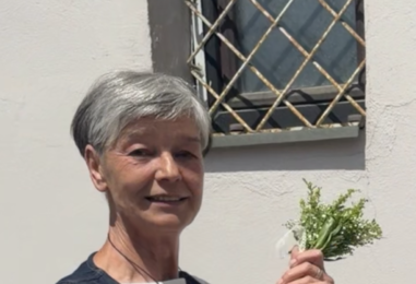 EVA STAVBAR: Glas sočutja