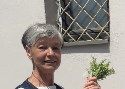 EVA STAVBAR: Glas sočutja